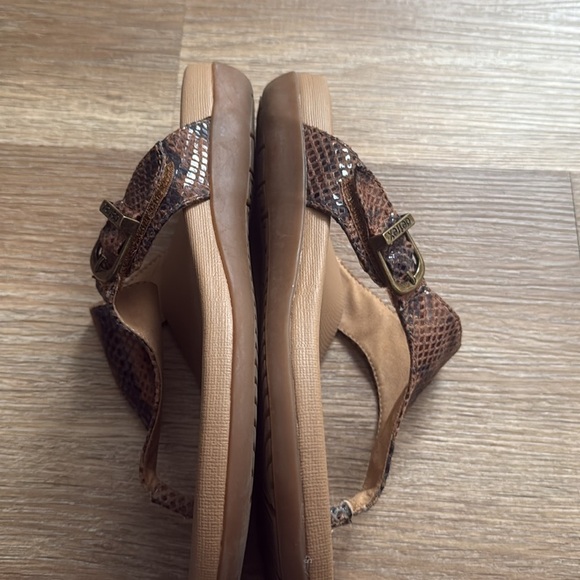 Aetrex Rita Sandals - Picture 8 of 9